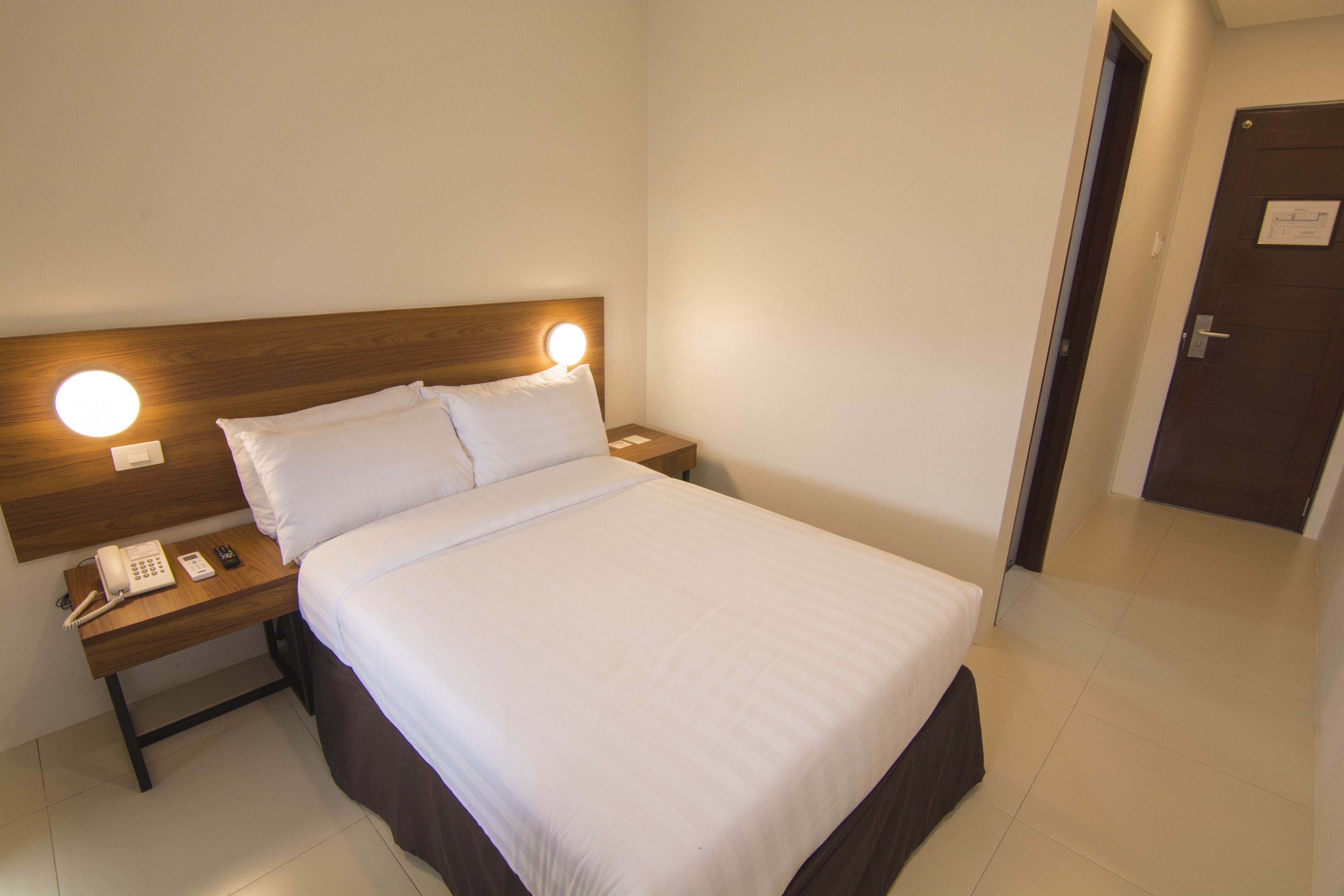standard double room | soundproofing, free wifi, bed sheets