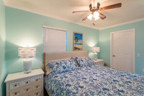 1 bedroom, desk, iron/ironing board, WiFi