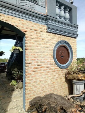 Exterior - RedDoorz @ Villa E Mansion (Vigan)