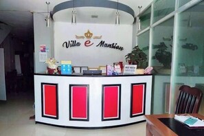 Lobby - RedDoorz @ Villa E Mansion (Vigan)