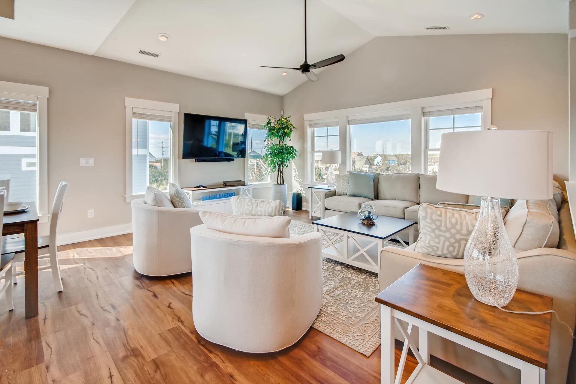 Smart TV, table football