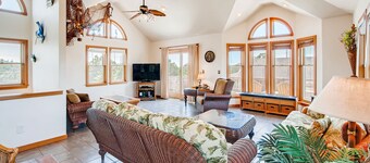 Oceanview Home in Salvo with Hot Tub, Game Room, Grill, Beach Nearby