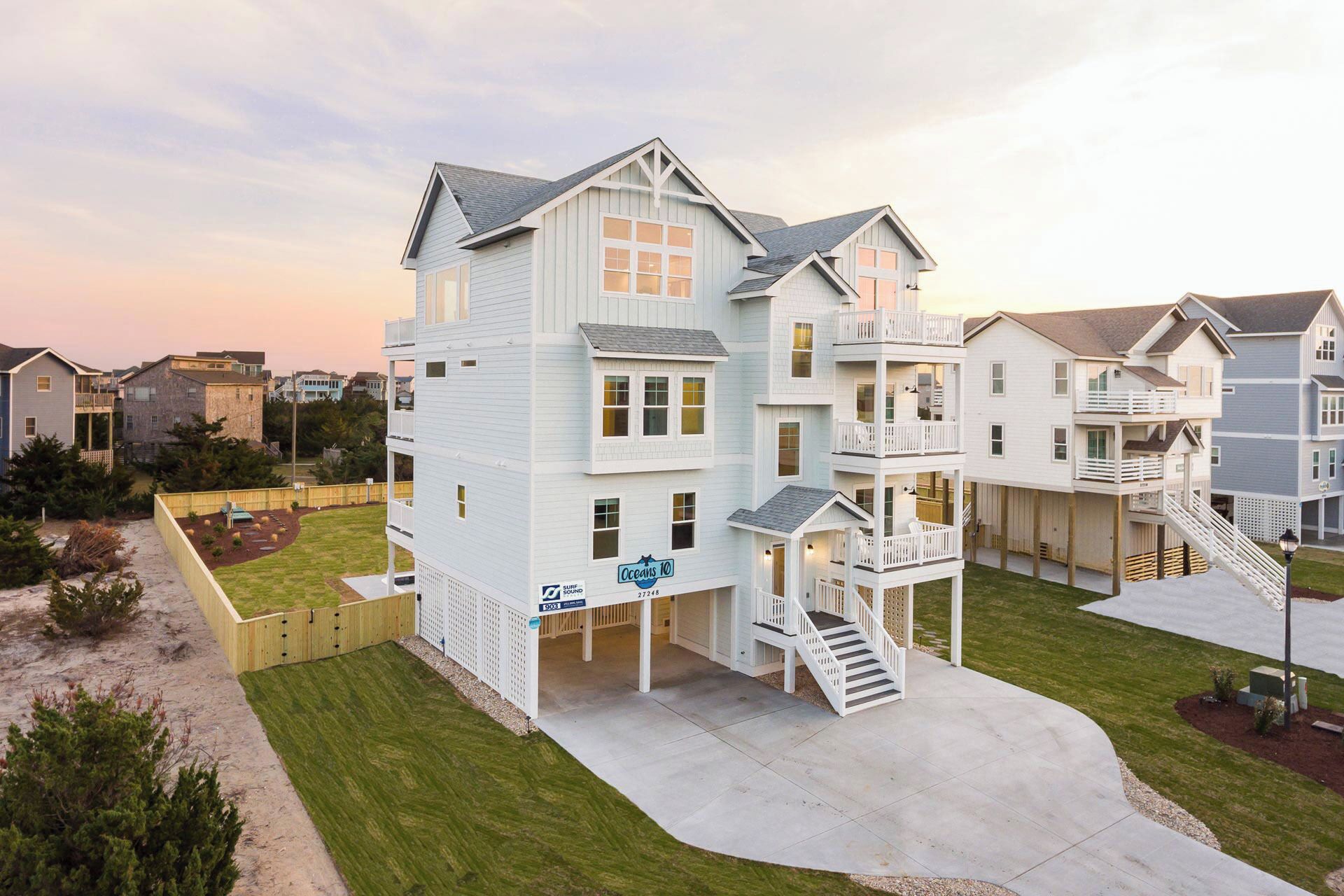Oceanside Salvo - Dog Friendly, Pool, Hot Tub, Elevator, Game Room, Theater Room