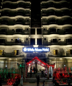 Front of property - White Palace Hotel (Dhaka)
