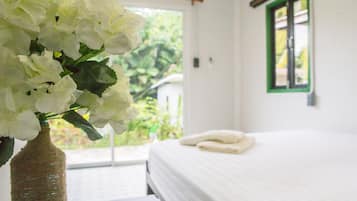 Free WiFi, bed sheets