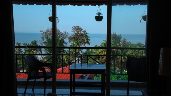 Phòng Deluxe | Bàn, giường gấp/giường phụ (phụ phí)