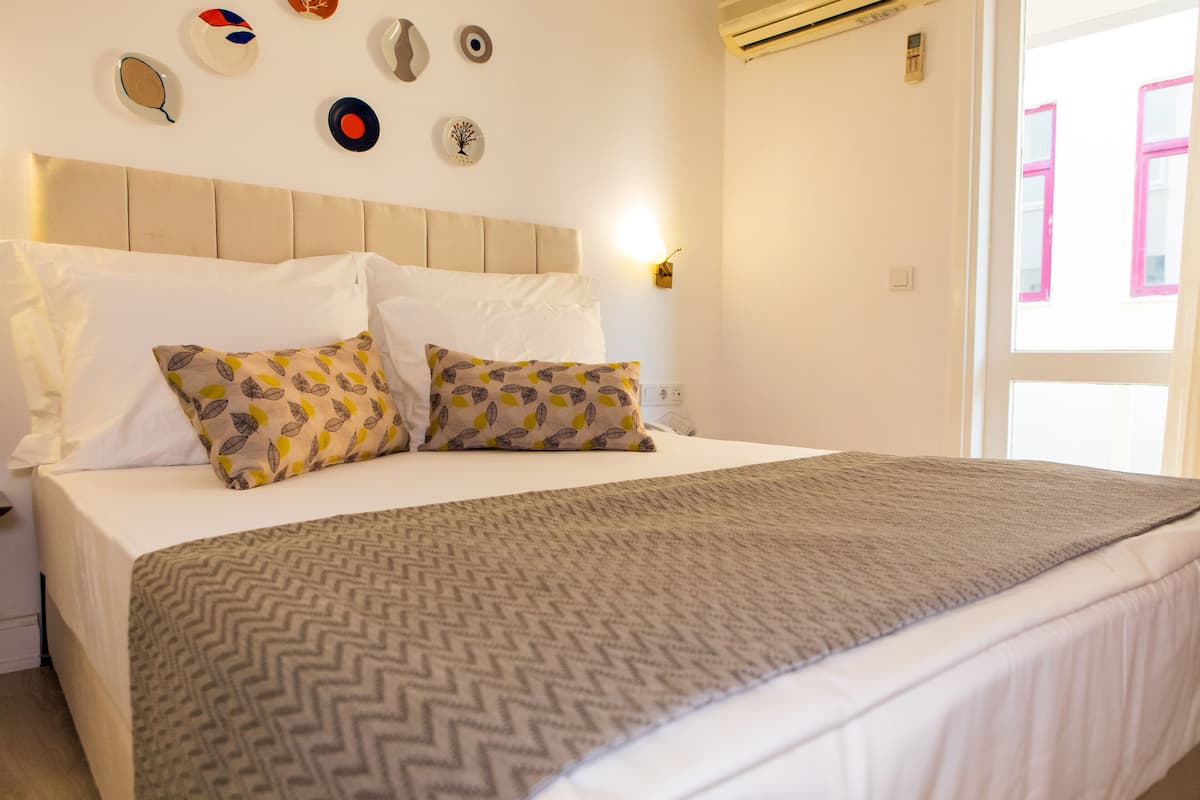 Standard Room, City View | 1 bedroom, Frette Italian sheets, premium bedding, Select Comfort beds