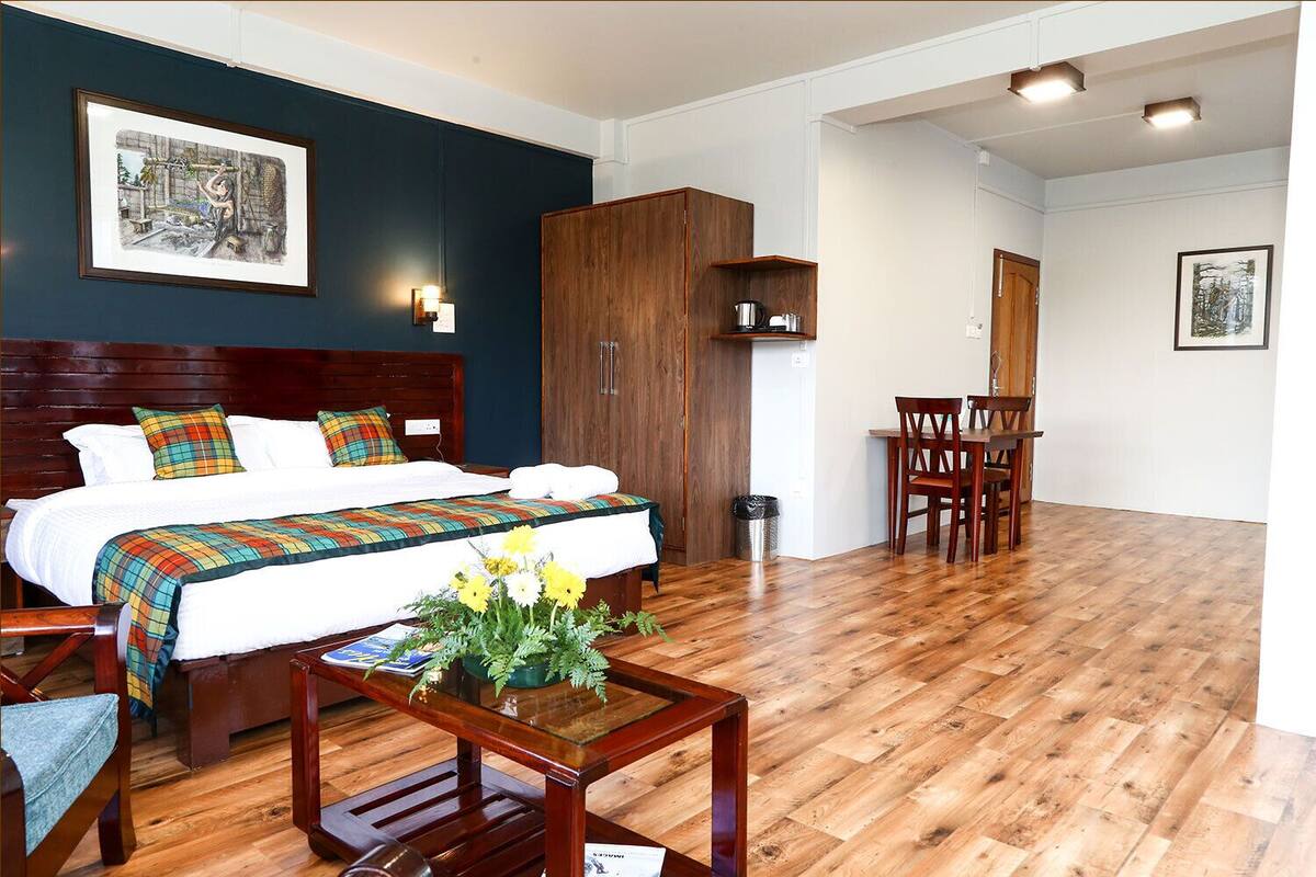 Economy Double Room, 1 Bedroom, Smoking, Golf View