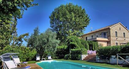 Beautiful private villa for 8 people with WIFI, A/C, pool, TV, patio and panoramic view