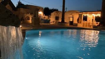 Ulkouima-allas, lämmitetty uima-allas