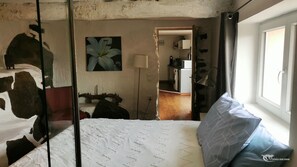 1 bedroom, iron/ironing board, free WiFi, bed sheets