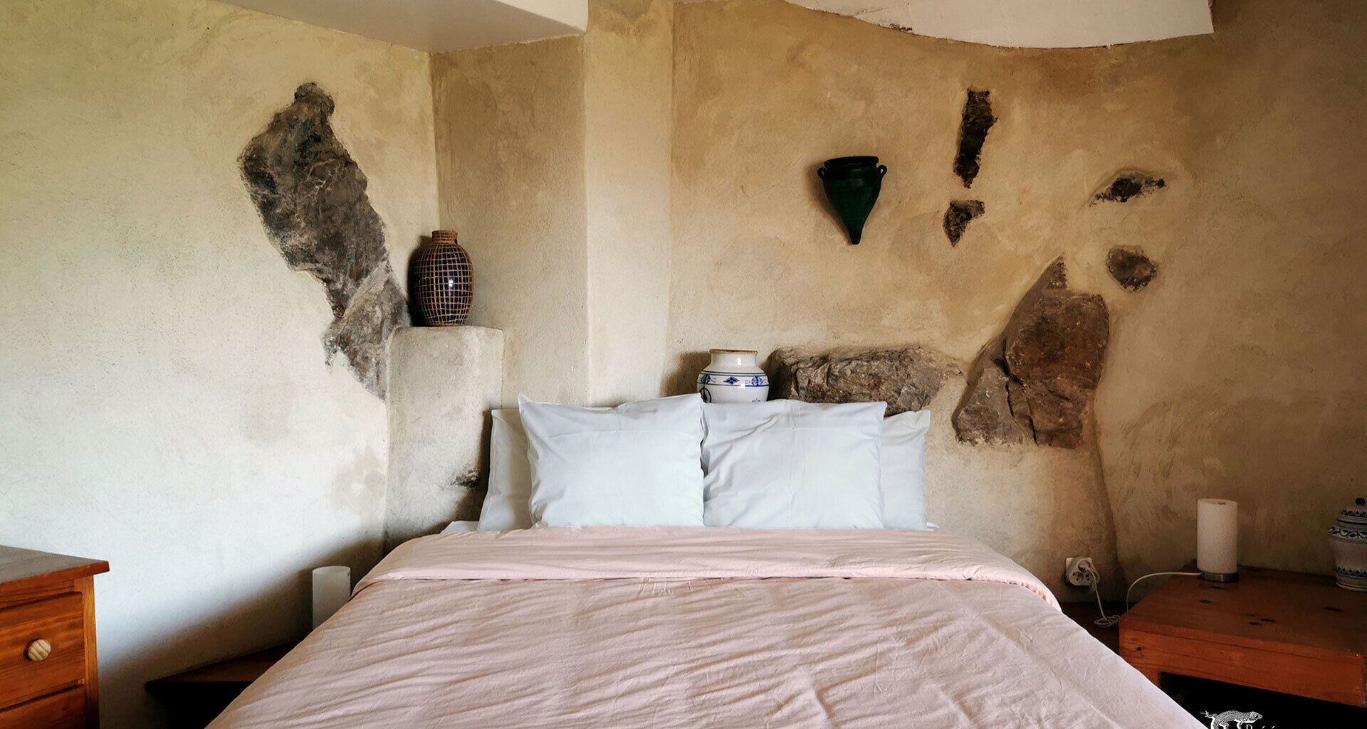 2 chambres, fer et planche à repasser, lit parapluie, Wi-Fi gratuit