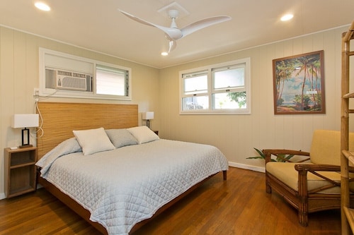 最近改装されたプライベートマノアコテージ