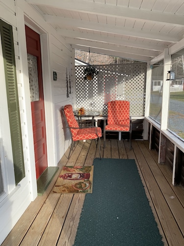 Carroll Motel & Cottages