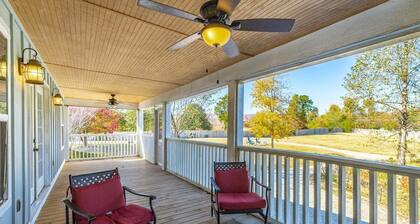 Magnolia |Stylish farmhouse Apartment|Dogs welcome