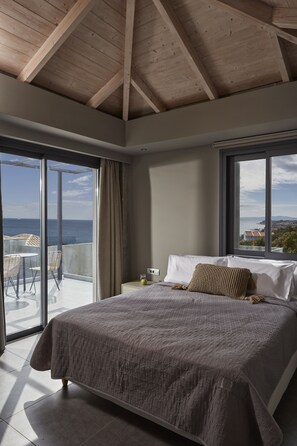 2 bedrooms, iron/ironing board, WiFi