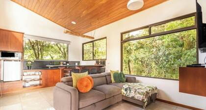 Monteverde Mountain View+farm+wine