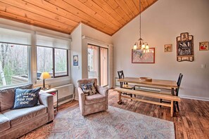 TV, fireplace, DVD player