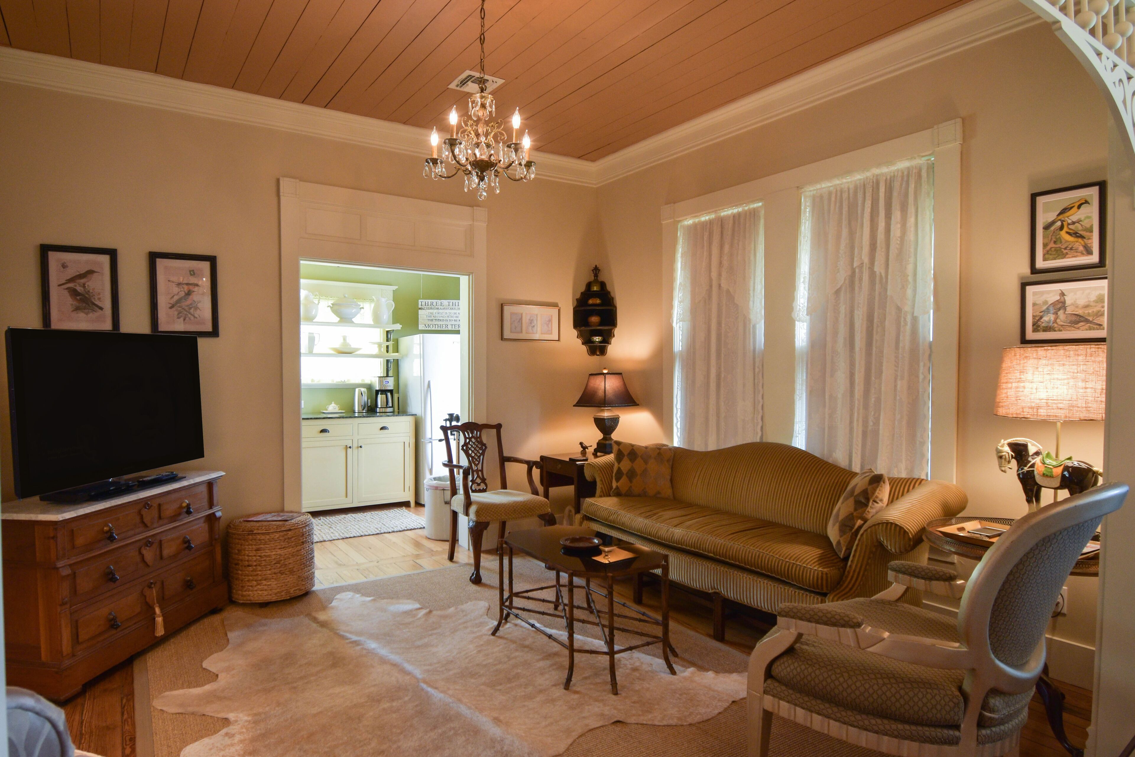 Een televisie en een dvd-speler