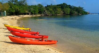 Calabash Bight Resort