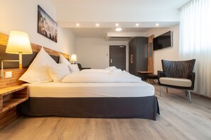 1 bedroom, minibar, in-room safe, desk