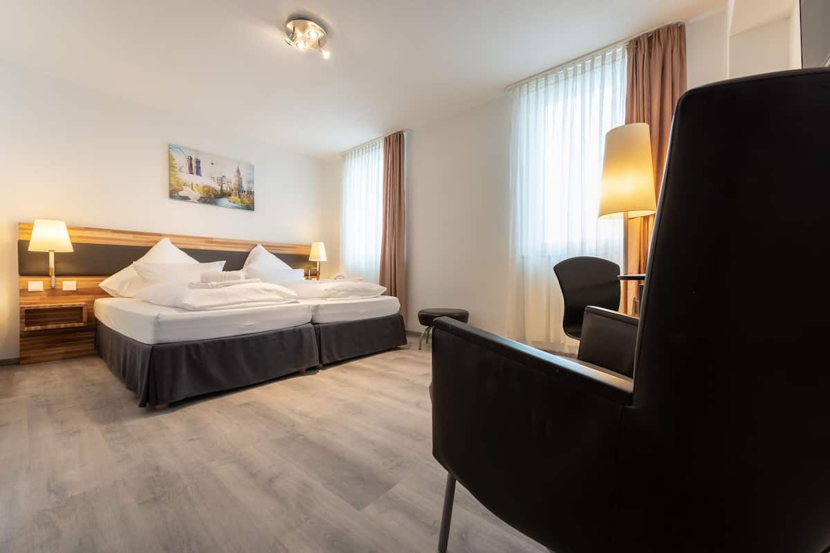 1 bedroom, minibar, in-room safe, desk