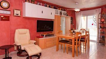 Een televisie en een dvd-speler