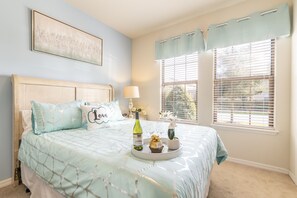 8 soverom, memory foam-senger, safe på rommet og strykejern/-brett