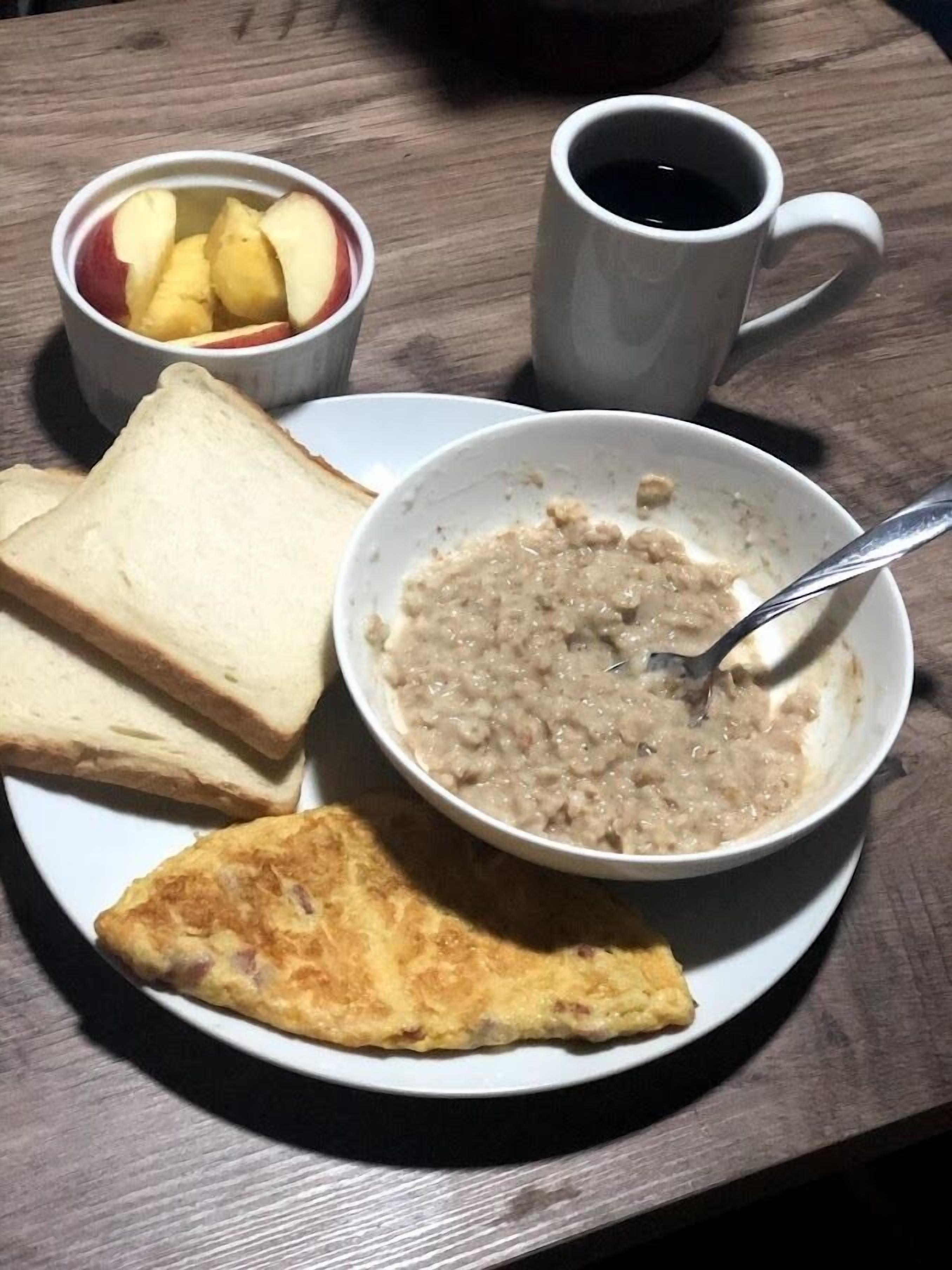 Free daily cooked-to-order breakfast