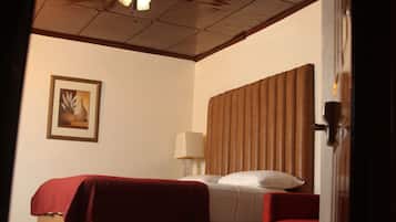 Comfort Double Room, 1 King Bed | Individually decorated, individually furnished, soundproofing