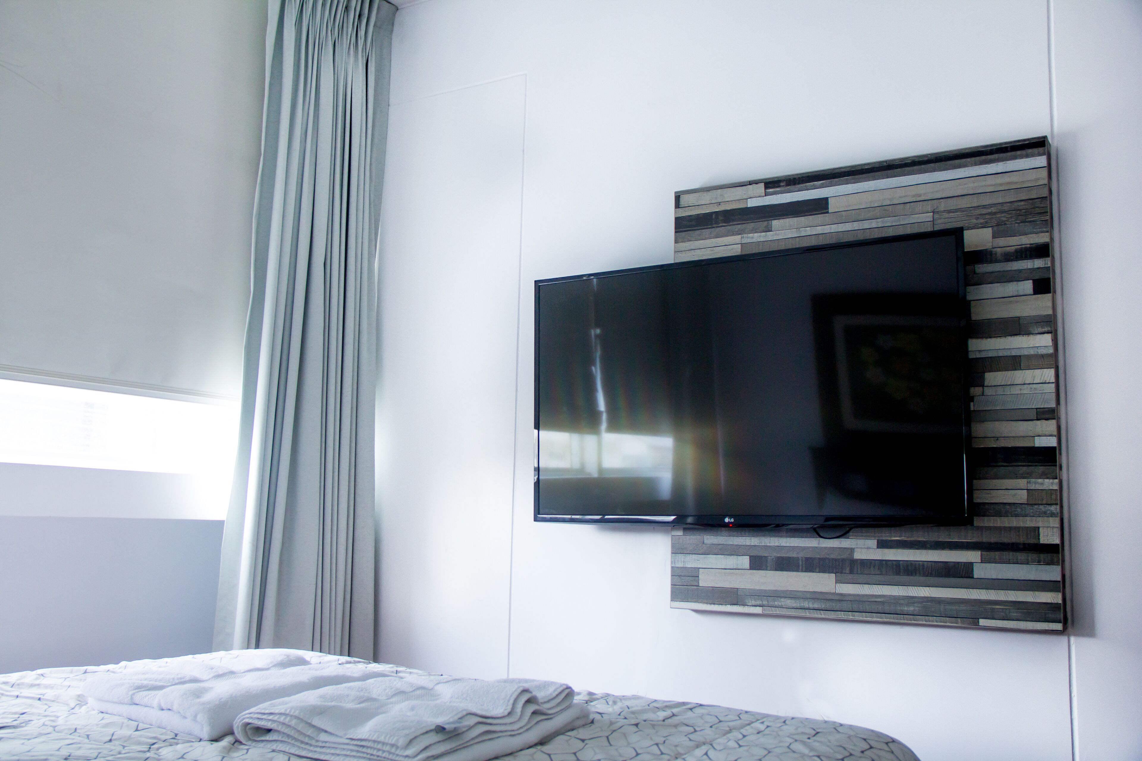 2 bedrooms, premium bedding, down comforters, in-room safe