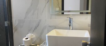 Hotel Suites Royal
