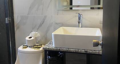 Hotel Suites Royal