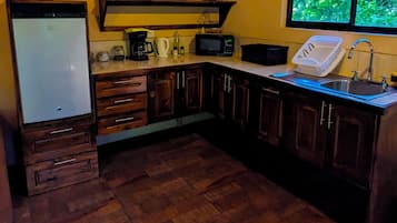 Microwave, stovetop, coffee/tea maker, electric kettle