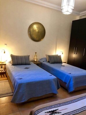 3 bedrooms, iron/ironing board, free WiFi, bed sheets