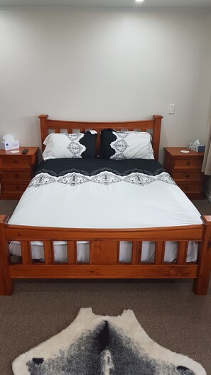 Extra beds - Red Deck (Hamilton)