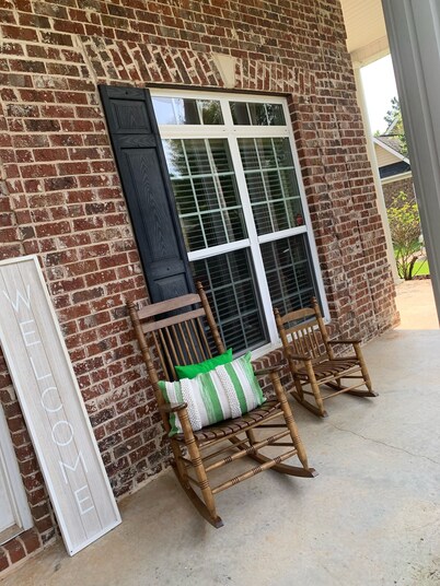 Middle GA Getaway/Retreat Location - 5 bedroom Home