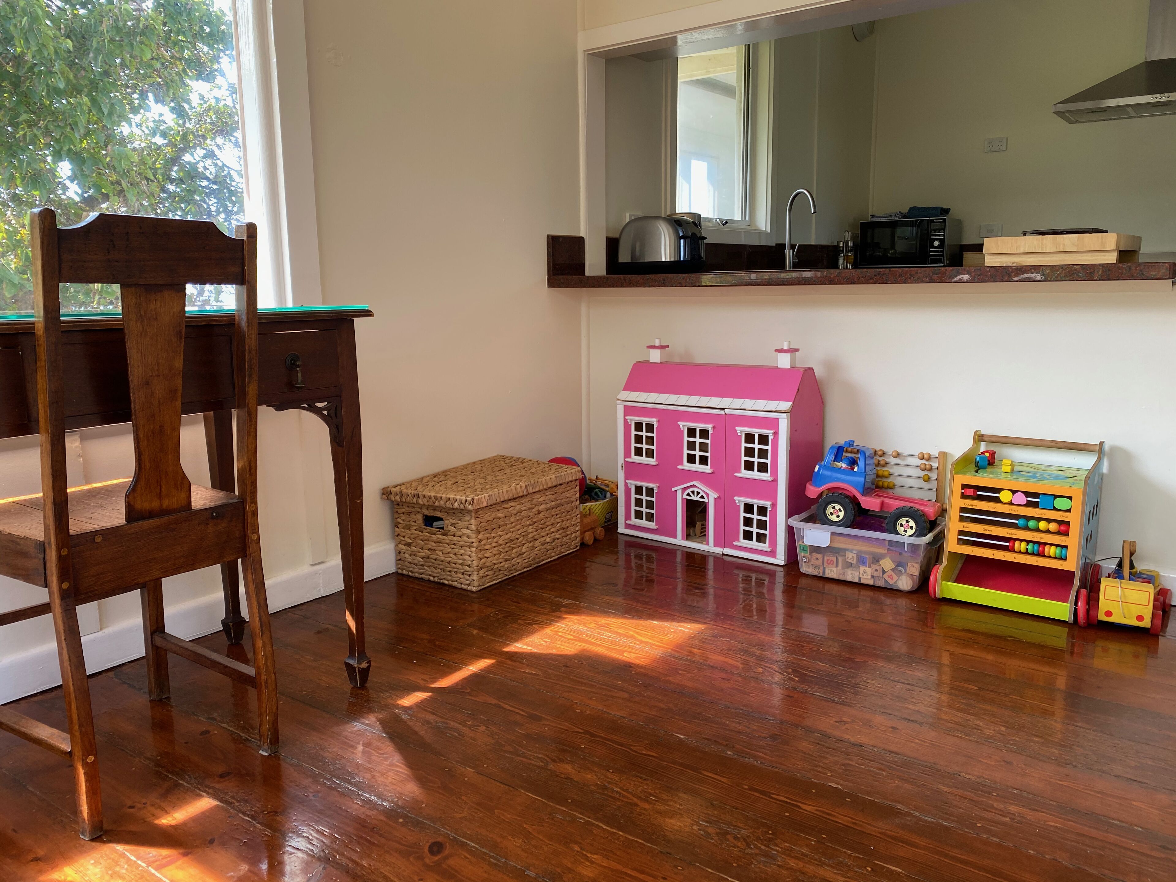 ocean view cottage,1 king bed, 2 twin bunk beds, ocean view, patio | living area