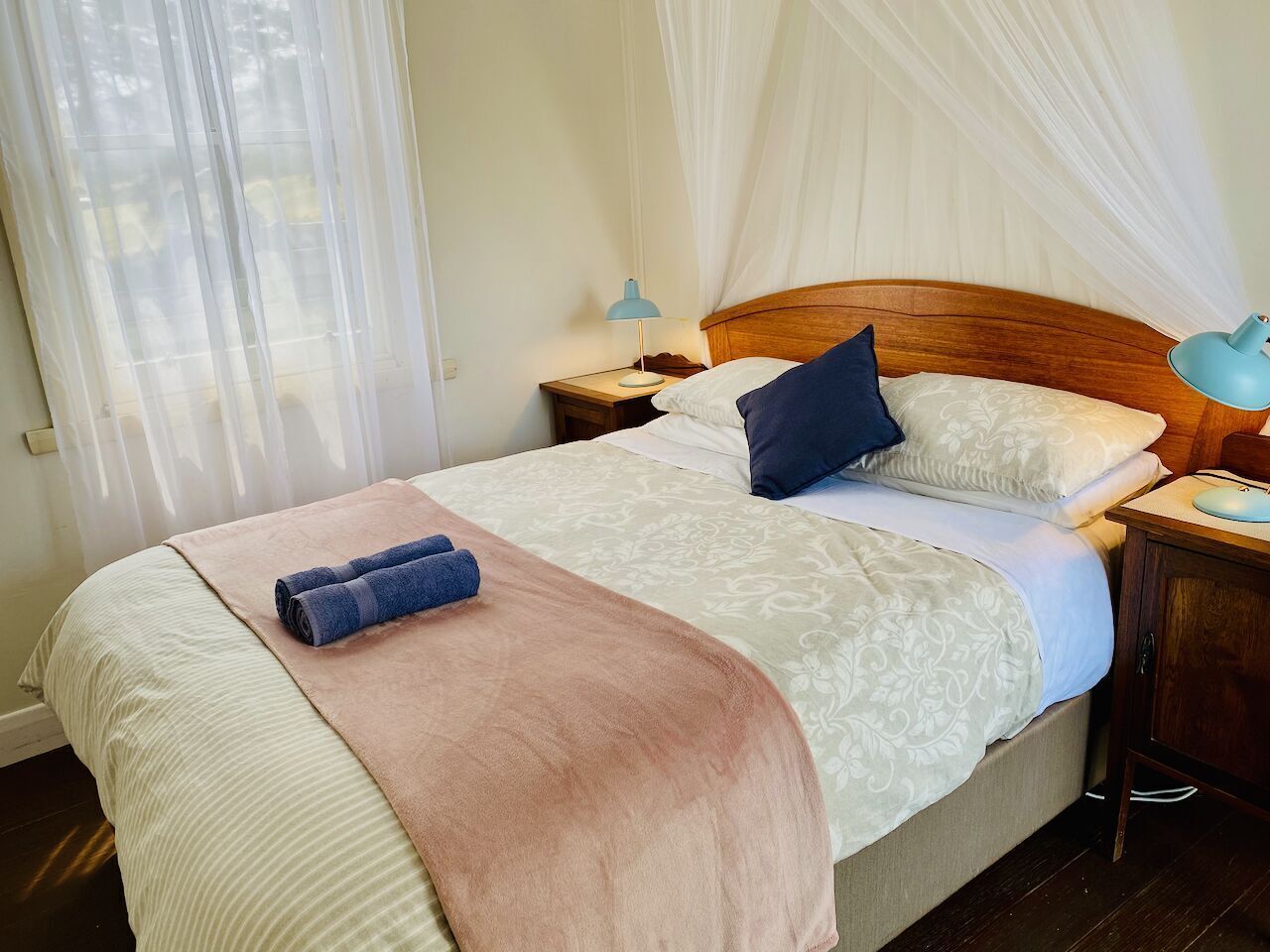 Individually decorated, individually furnished, bed sheets