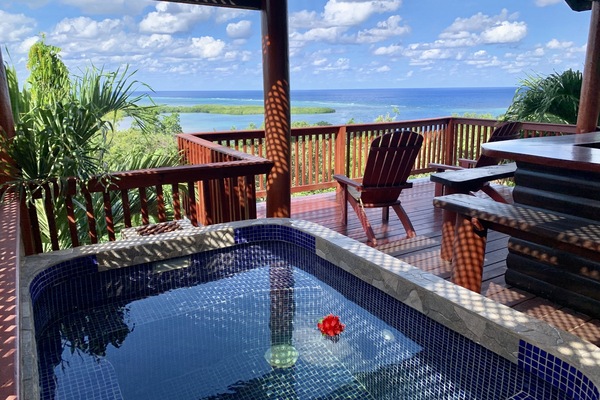 Bain à remous extérieur