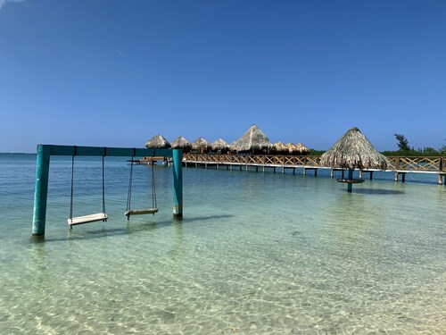 Beautiful Caribbean Hilltop Home Overlooking Turquoise Sea Close to Beaches