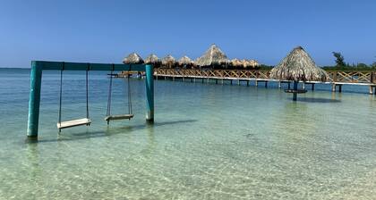 Beautiful Caribbean Hilltop Home Overlooking Turquoise Sea Close to Beaches