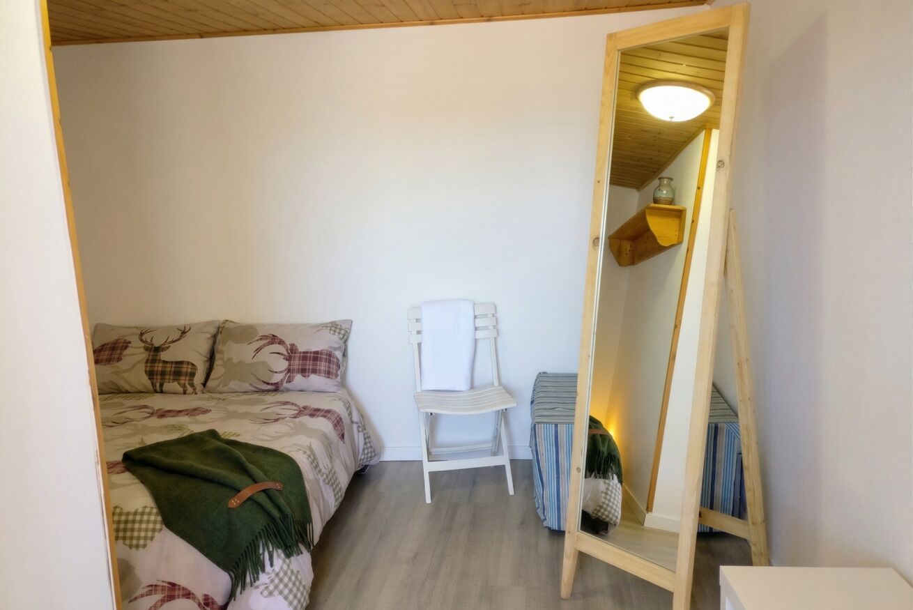 2 slaapkamers, reisbedje, gratis wifi, beddengoed