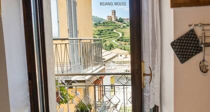 Retreat in the old town, Base for the Matese