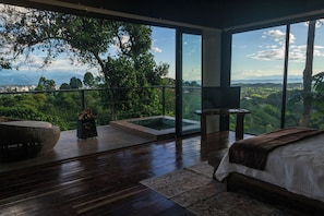 Luxury Suite, Hot Tub | Terrace/patio