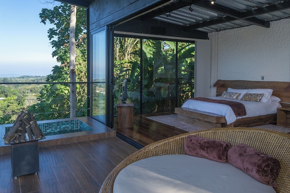 Luxury Suite, Hot Tub | Blackout curtains, iron/ironing board, free WiFi, bed sheets