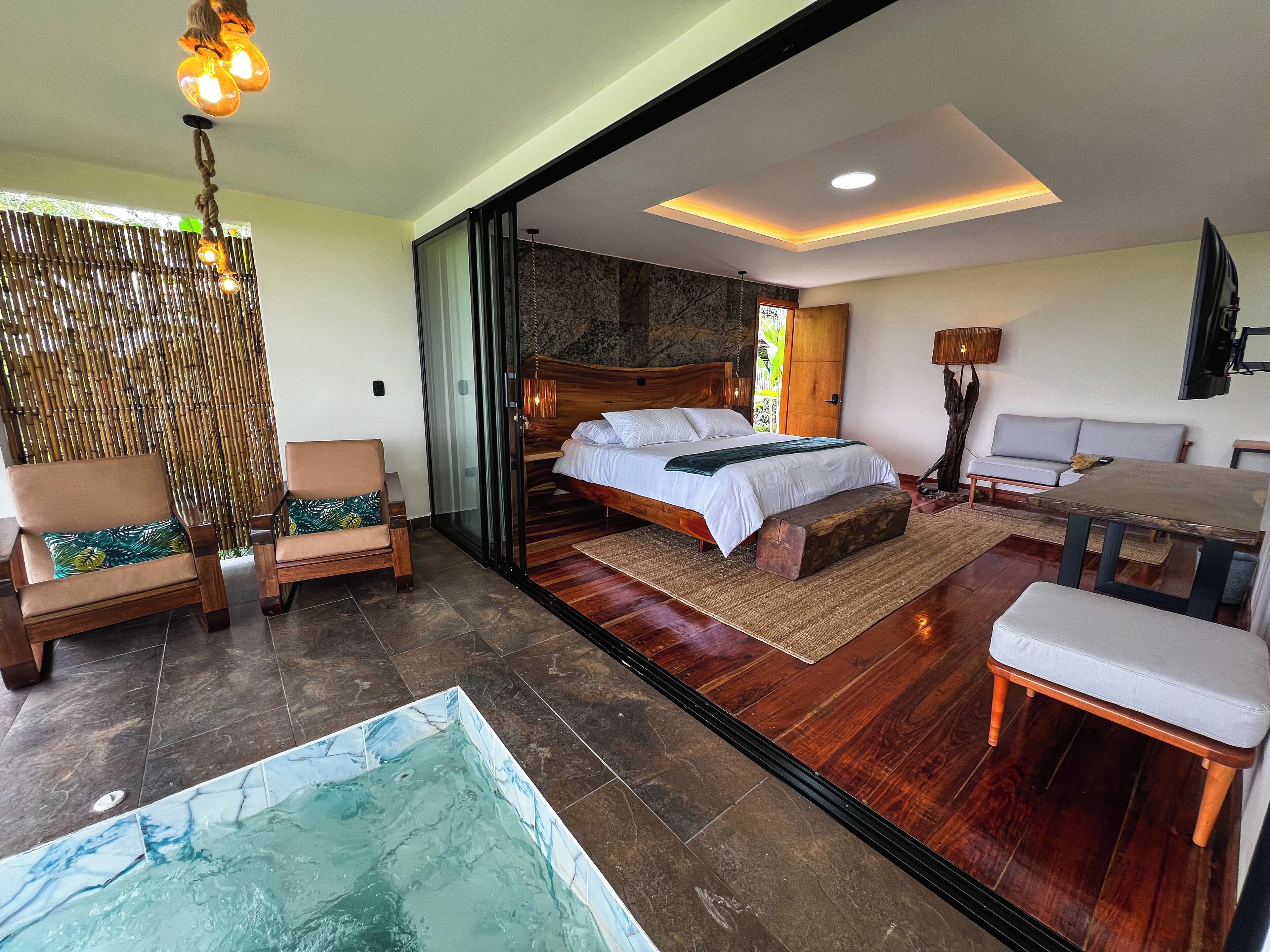 Luxury Room | Blackout drapes, iron/ironing board, free WiFi, bed sheets