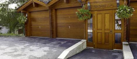 تفاصيل الفندق من الخارج