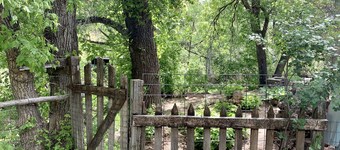 Cozy Cottage in secluded canyon--Perfect Zion and Bryce Getaway