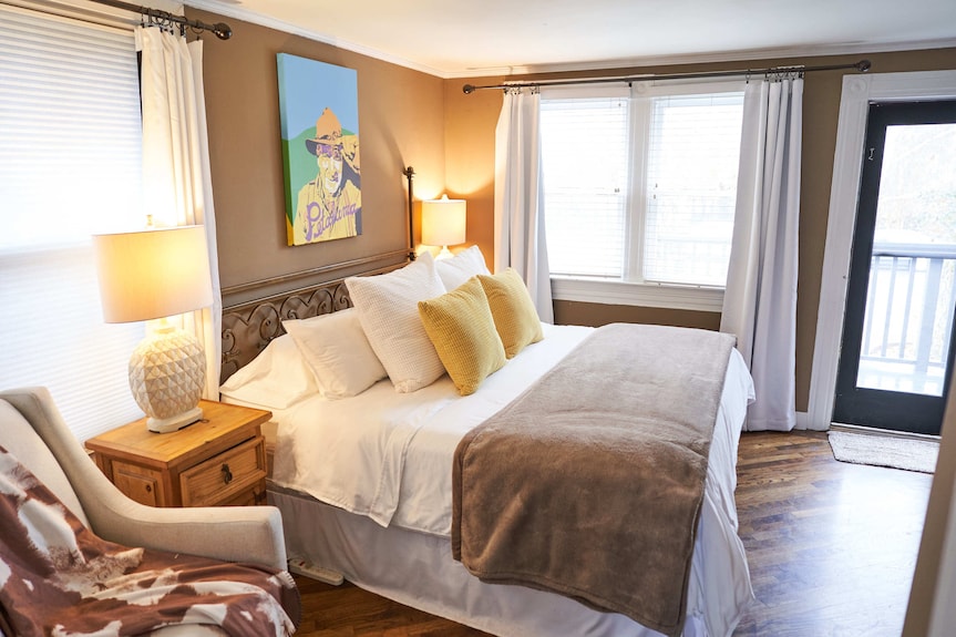 Fair Street Retreat Historical Cozy Studio Downtown Petaluma - Petaluma, CA